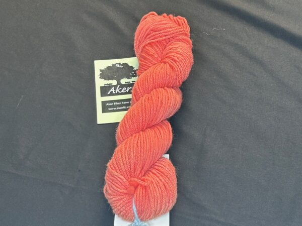 Corriedale Wosted Yarn in WG