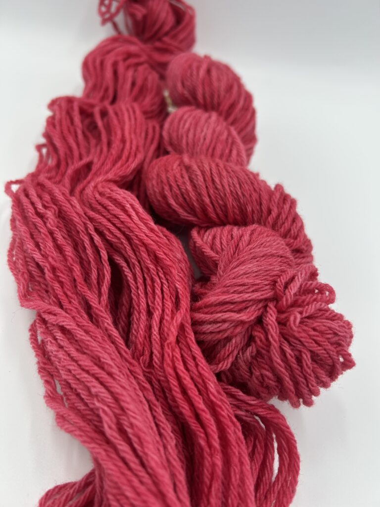 corriedale worsted santa red product photo