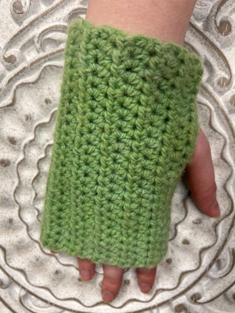 everyday crochet fingerless gloves