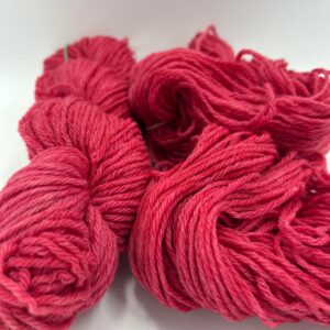 santa red corriedale worsted product photo